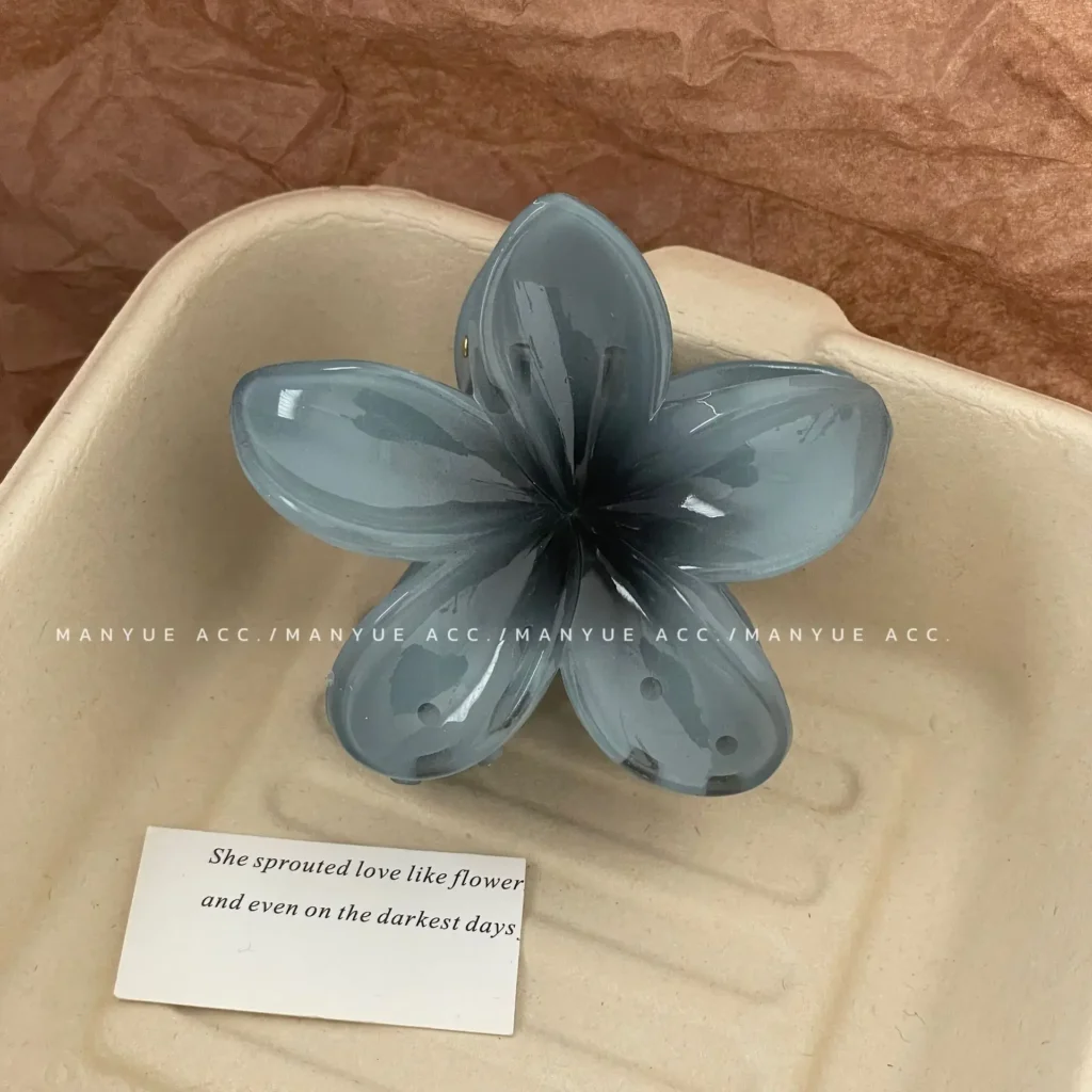 sculpture-florale-en-verre-artisanale