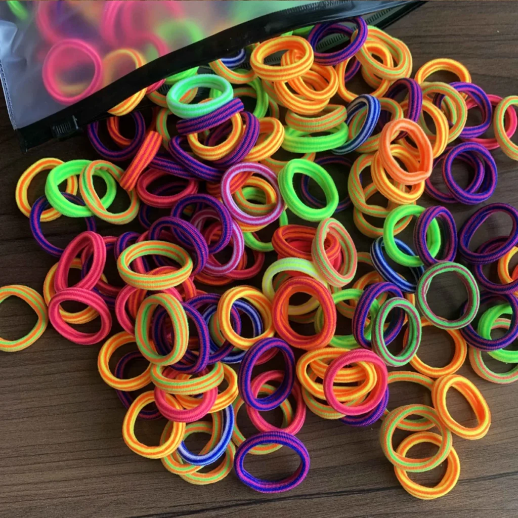 elastiques-multicolores-pour-loisirs-creatifs
