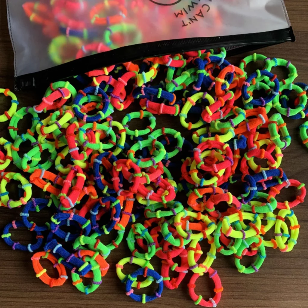 anneaux-colores-en-plastique
